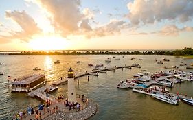 Hilton Dallas/Rockwall Lakefront Hotel